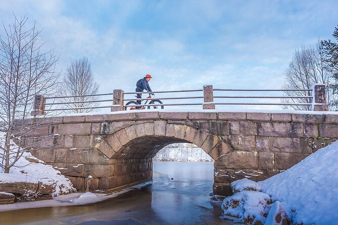 2h Winter Bike Tour - Riversides of Rovaniemi - Your Winter Setup: Helmet, Gloves, Beanie, and Shoe Covers