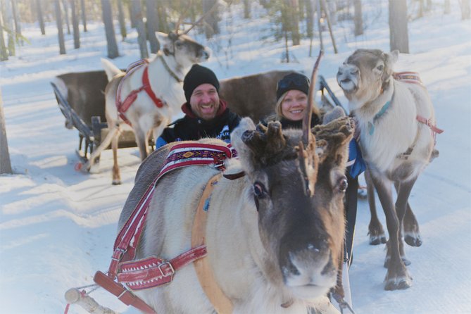 Apukka Reindeer Journey - What Apukka Provides for Warmth: Outerwear, Lap Blankets, Hot Drinks