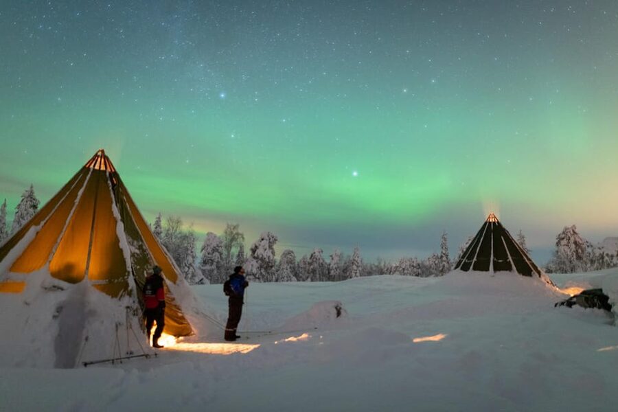Auroras Northern Lights in Saariselka - Weather-proofing: microclimate, re-positioning, and backup patience