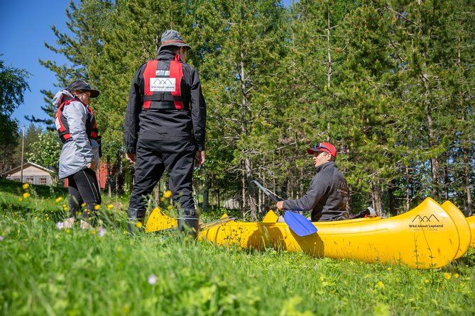 Authentic Reindeer Farm and Canoe Experience from Rovaniemi - Canoe time on a calm lake, with real safety coaching before you paddle