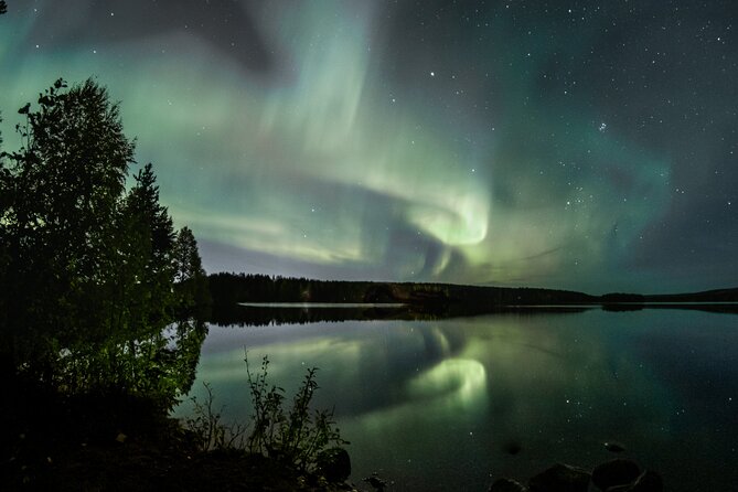 Autumn Aurora Borealis Picnic in Rovaniemi - What you are watching for, and how to make the most of the wait