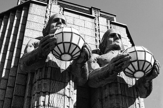 Best of Helsinki Walking Tour-3 Hours, Small Group max 10 people - Government buildings and the feeling of decision-making