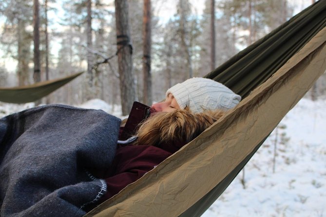 Cocooning in the HaliPuu forest: The ultimate Arctic hammock relaxation - From Muoniontie 950 to Veitservasa: what the start feels like
