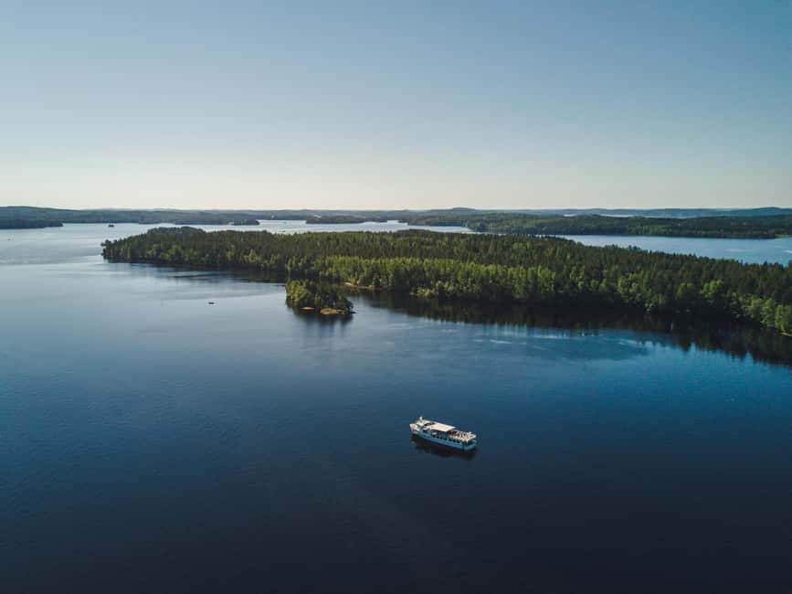 Cruise around Savonlinna archipelago - Getting underway at Savonlinna passenger harbour, Satamakatu