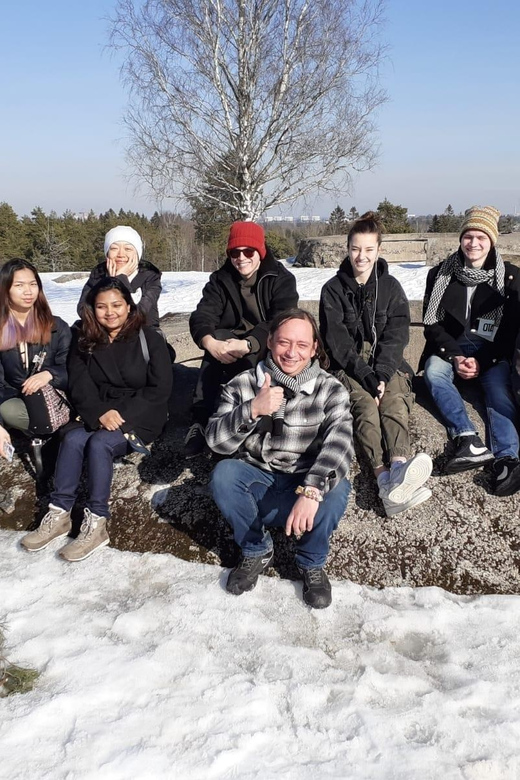Discover the heart of Finland with a local guide. - Senate Square: Where Finland’s Past and Present Share the Same Walk
