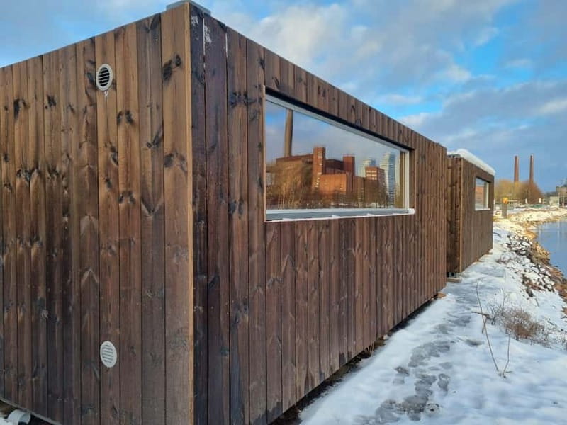 Experience Sauna with a Finn - Sea, Steam & Sauna Mythology - Entering the sauna: instructions, seat cover, and wash kit basics