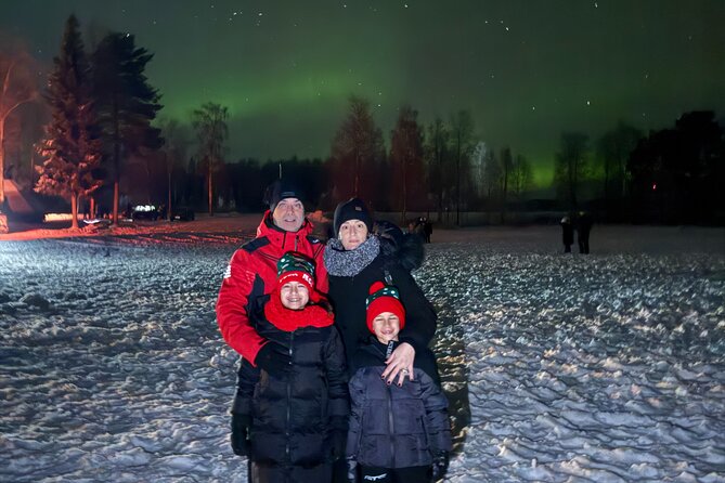 FAMILY FRIENDLY Aurora tour by minivan - Why this Aurora trip starts with Rovaniemi (and why that helps you)