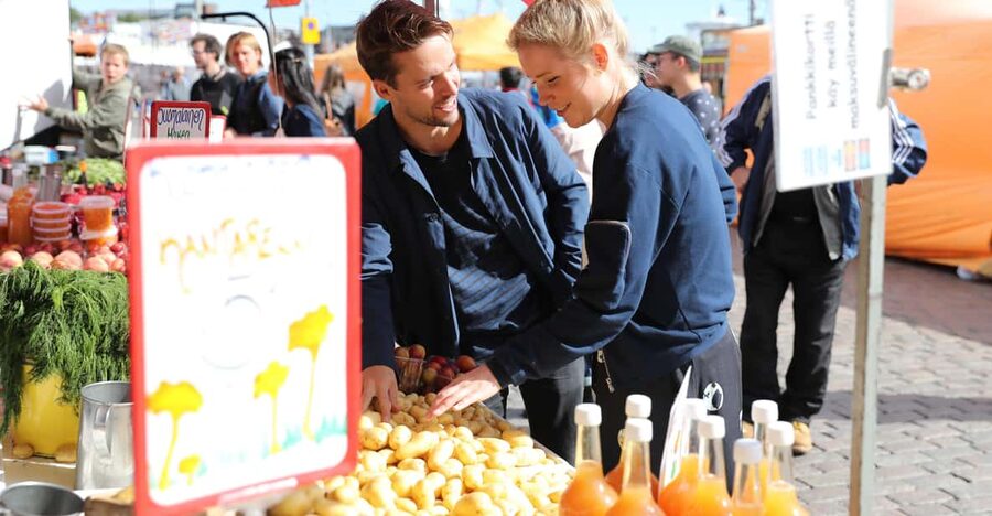 FOOD Tour with Rooftop Bar Visit in Helsinki - Key Highlights You’ll Feel in This 2-Hour Helsinki Tour