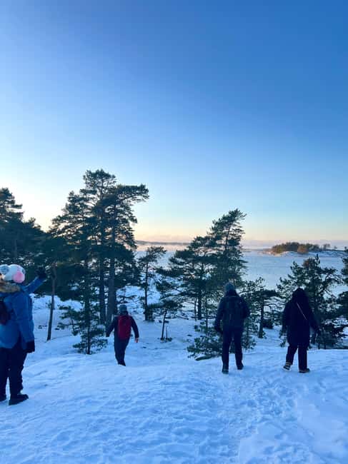 From Helsinki: Archipelago Excursion in Porkkalaniemi - Getting picked up at Kiasma and riding out with Taiga Times
