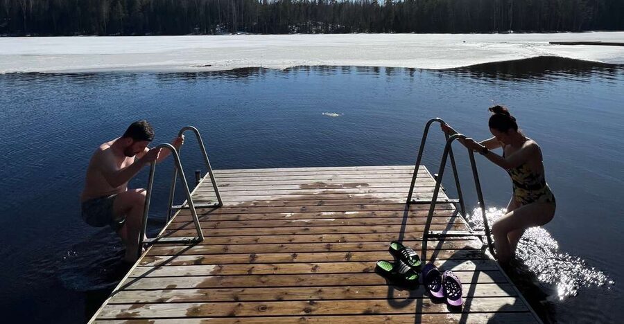 From Helsinki: Hike and Sauna in Sipoonkorpi National Park - Kuusijärvi and lake scenery breaks: why water shows up twice