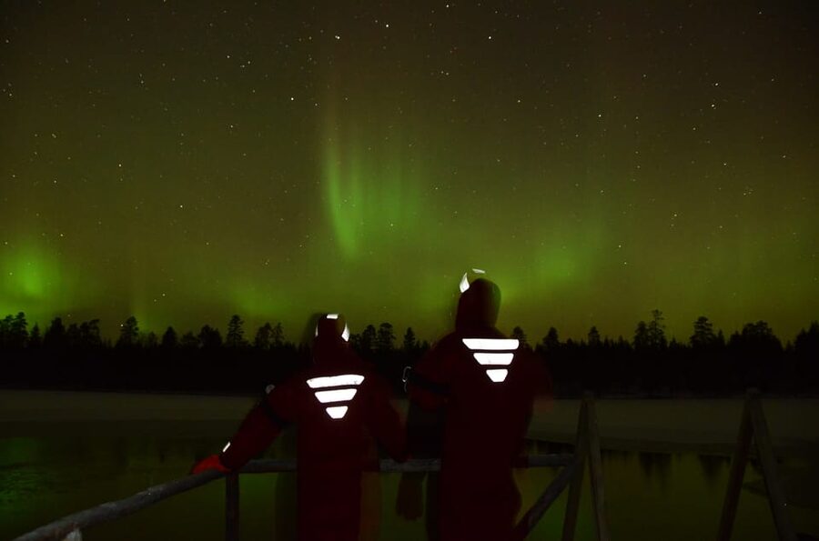 From Rovaniemi: Ice Floating under Aurora Borealis - How the 3 Hours Typically Unfolds on the Lake and in the Tent