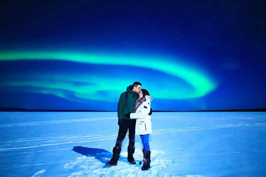 From Rovaniemi: Lakeside Aurora’s Paparazzi Photography - Getting Picked Up in the Dark: Timing and Meeting Points That Matter