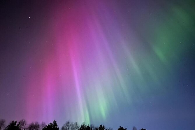 From Rovaniemi: Northern Lights Tour with Campfire Snacks - The first stop at Olkkajärvi Lake: warmth, snacks, and aurora practice