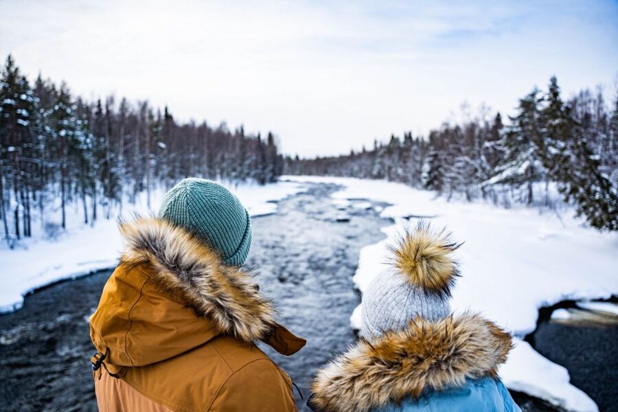 From Rovaniemi: Private Photoshoot in the Lappish Wilderness - The 1-hour shoot: how your photographer gets you looking natural