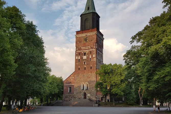 Full-Day Guided Turku and Castle Tour from Helsinki - Price and Value: When $453.18 Makes Sense