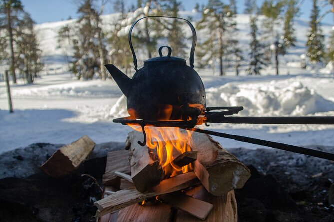 Full-Day Snowshoeing Adventure in Amethyst Mine Pyhä Luosto - Getting there from Rovaniemi, and why the timing matters