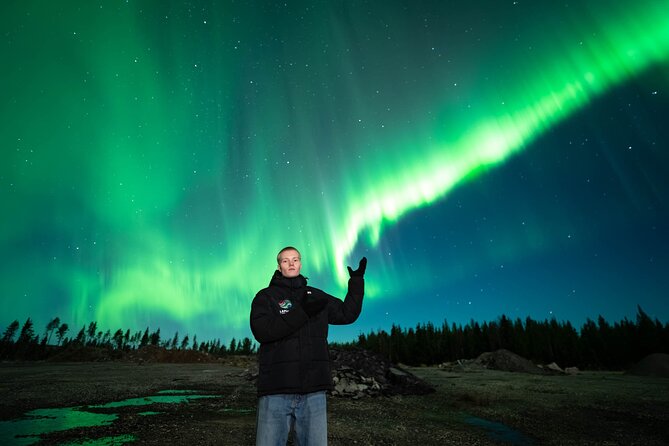 Guaranteed Northern Lights Group Tour with Photos - Price check: is $90.10 good value for photos and a viewing guarantee?
