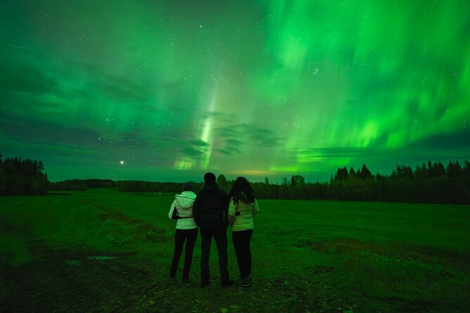 Guaranteed Northern Lights Group Tour with Photos - Who this tour is best for, and who should skip it