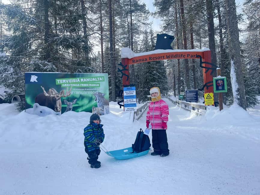 Guided Ranua Wildlife Zoo Tour with Lunch Buffet - The guided walk through Arctic-style habitats