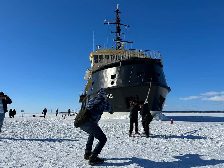 Haparanda/Tornio: Icebreaker Arktis Cruise with Ice Floating - What to pack: warm clothing, change of clothes, and smart comfort choices
