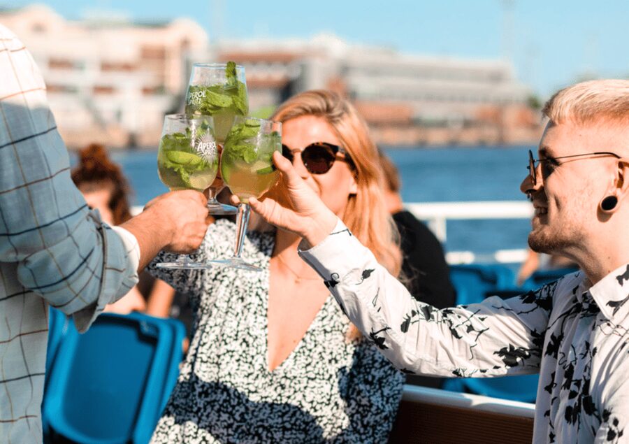 Helsinki: Evening Archipelago Cruise - Passing UNESCO Suomenlinna: What Looks Different From the Sea