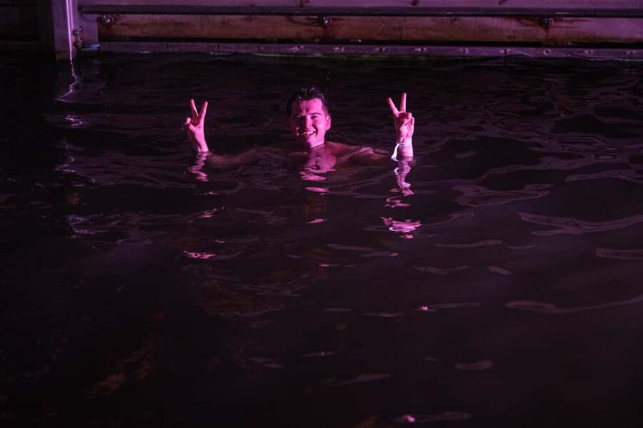 Helsinki: Finnish Ice Swimming & Sauna Training Experience - Guided cold immersion: paced practice in the sea pool