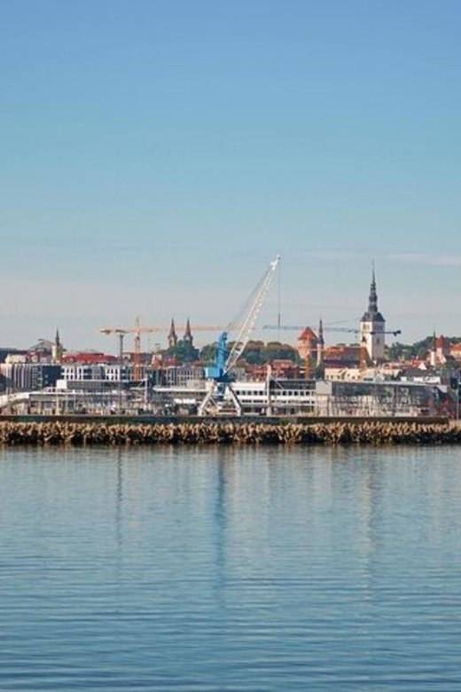 Helsinki : Highlights Walking Tour - A 2-Hour Loop Through Helsinki’s Best-Located Icons