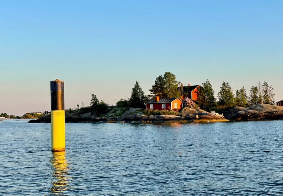 Helsinki: Private Boat Tour - Food, Drinks, and the Refrigerator Plus Bring-Your-Own Plan