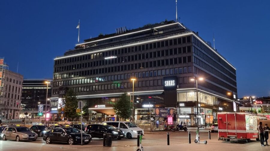 Helsinki: Private City Highlights Tour by VIP car - Oodi Library and Interactive Center for a Modern Helsinki Snap
