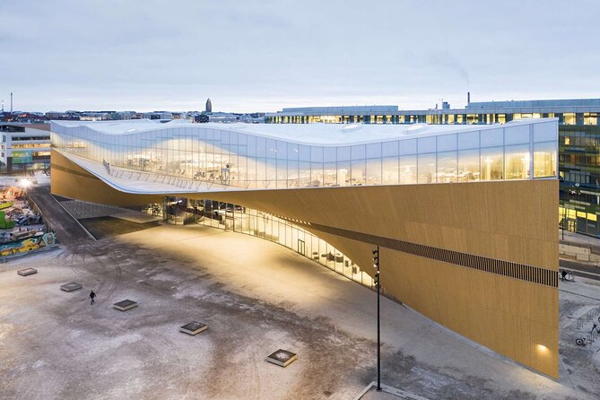 Helsinki Self-Guided Audio Tour - Civic Helsinki, from Eliel Saarinen’s station to Parliament and Oodi