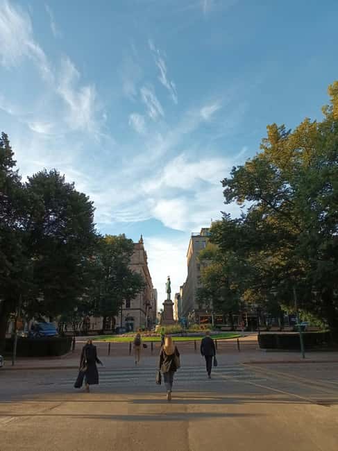 Helsinki: Small-Group Walking Tour with a Historian - Senate Square, Helsinki Cathedral, and the “birth” of a city
