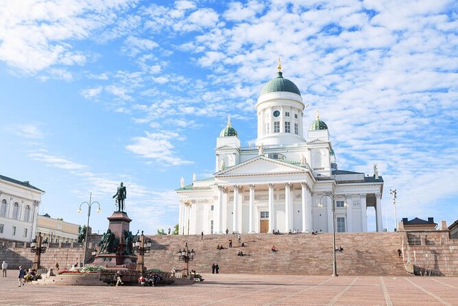 Helsinki & Suomenlinna: City Highlights Tour with Ferry Ride - Olympic Stadium in Helsinki: Functionalist Design and the 1952 Story
