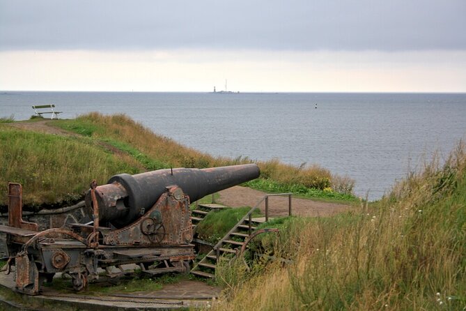 Helsinki & Suomenlinna: City Highlights Tour with Ferry Ride - Sea Fortress Suomenlinna: What You Really Get in About 2 Hours
