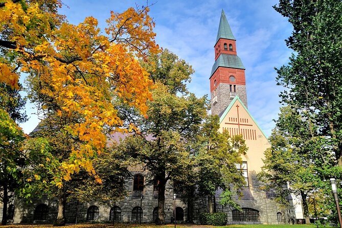 Helsinki walking tour with a city planner - Presidential Palace (5 minutes): a quick power stop with sharp context