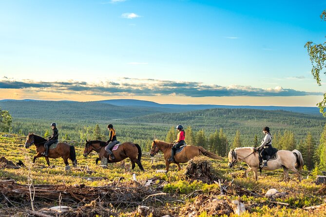 Horse Ride to the Hill Activity - Laenlammen Fell on Horseback: the core experience