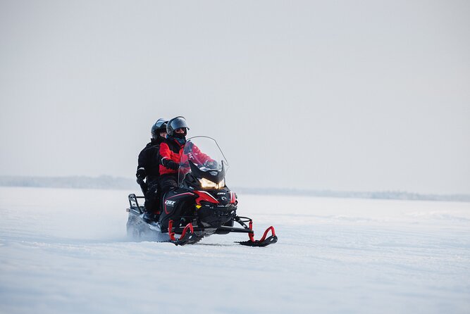 Ice Fishing and Snowmobile Safari Combo in Lapland - Snowmobile details that affect your comfort and safety