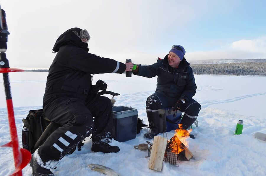 Ice fishing program in Lapland - Starting at the City Hotel in Rovaniemi