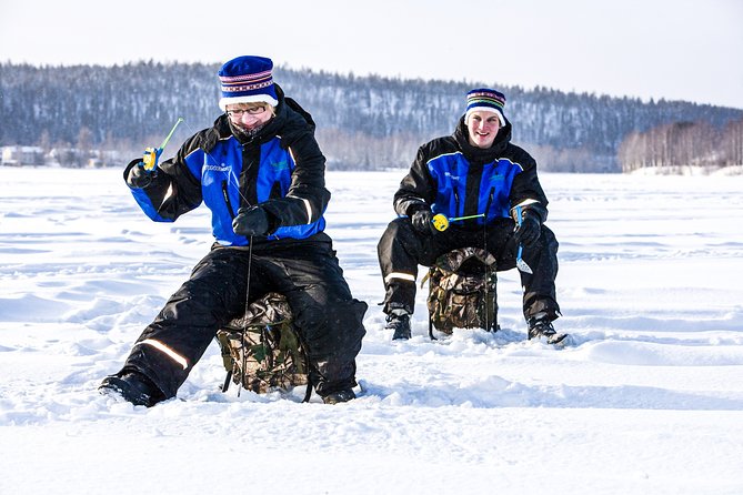 Ice Fishing Trip in Rovaniemi - Scenery and Photography: Turning the Wait into a Shot