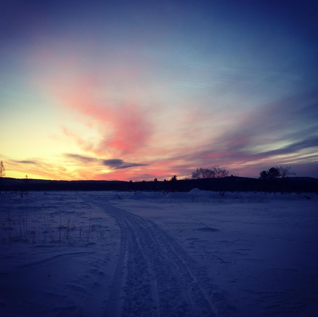 Icefishing and tasting in Lake Inari - Nellim sightseeing on the way, plus that rare thing: actual silence on the ice