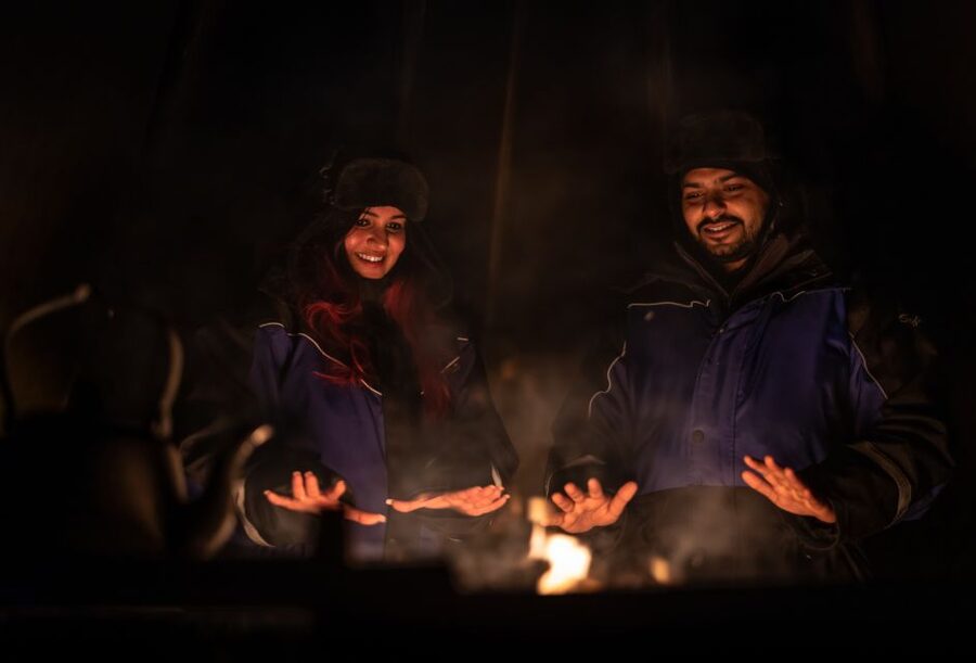 Ivalo: Lake Inari Northern Lights Tour w/ Reindeer & Dinner - The Lakeside Break: Silence, Photos, and Waiting in the Right Place