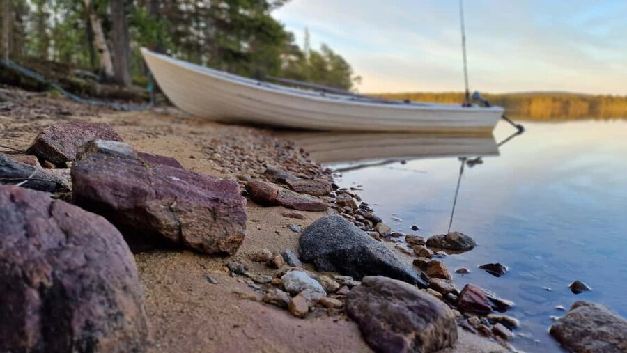 Ivalo: Summer Day/Evening on a Lake in the Wild - The Starting Point at Rajajosepintie 120a, and How the Day Flows