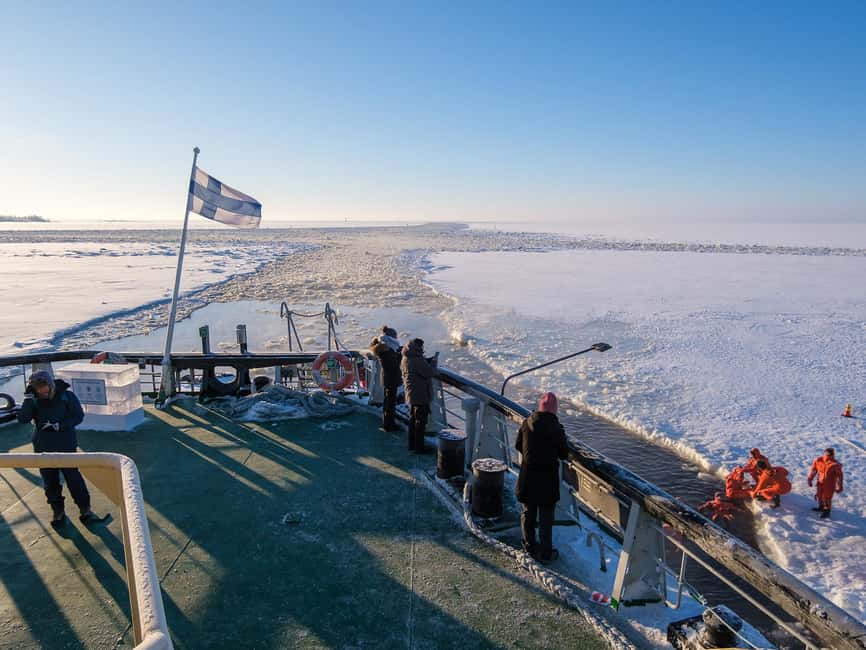 Kemi: Icebreaker Sampo Cruise with Ice Floating - The SnowCastle base: check-in, exhibitions, and a warm-up stop