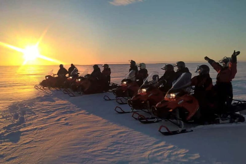 Kemi-Tornio: Sunrise snowmobile safari - Meeting at Sea Lapland Safaris and Getting Fully Kitted Up