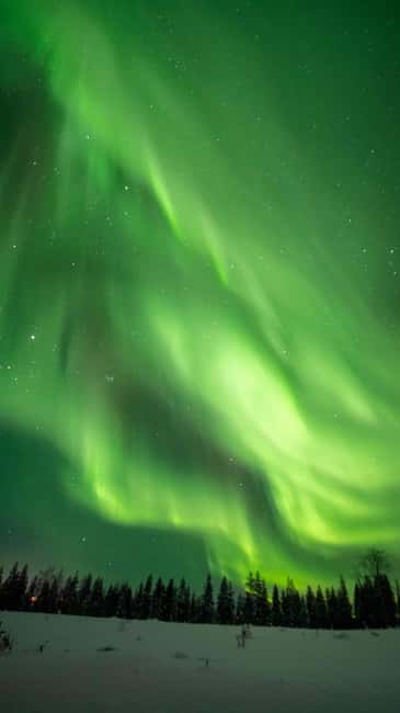 Kemijärvi: Insider Guided Aurora Hunting - The pickup and minivan ride that buys you darker skies