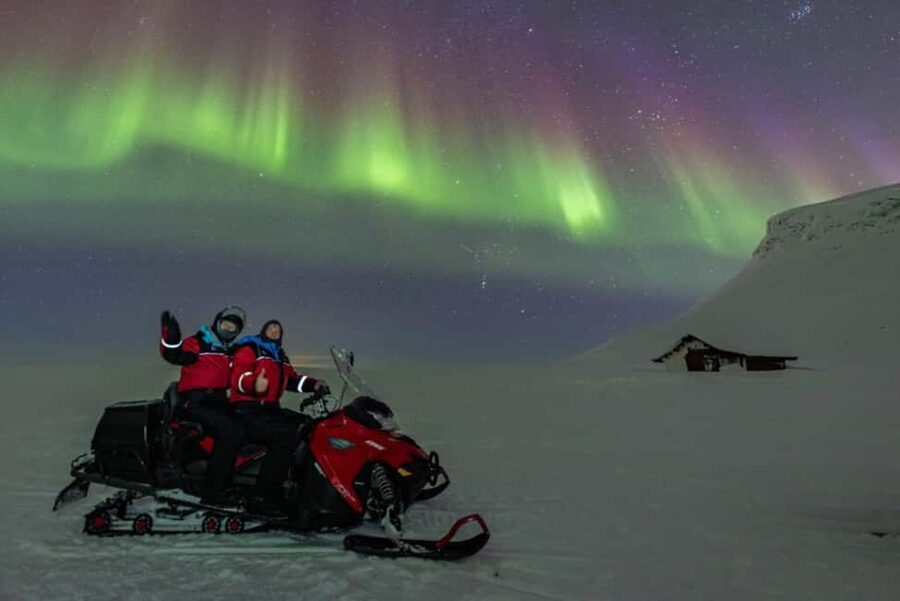 Kilpisjärvi: Northern Lights Snowmobile Tour with Photos - The ride out: what the first snowmobile stretch feels like