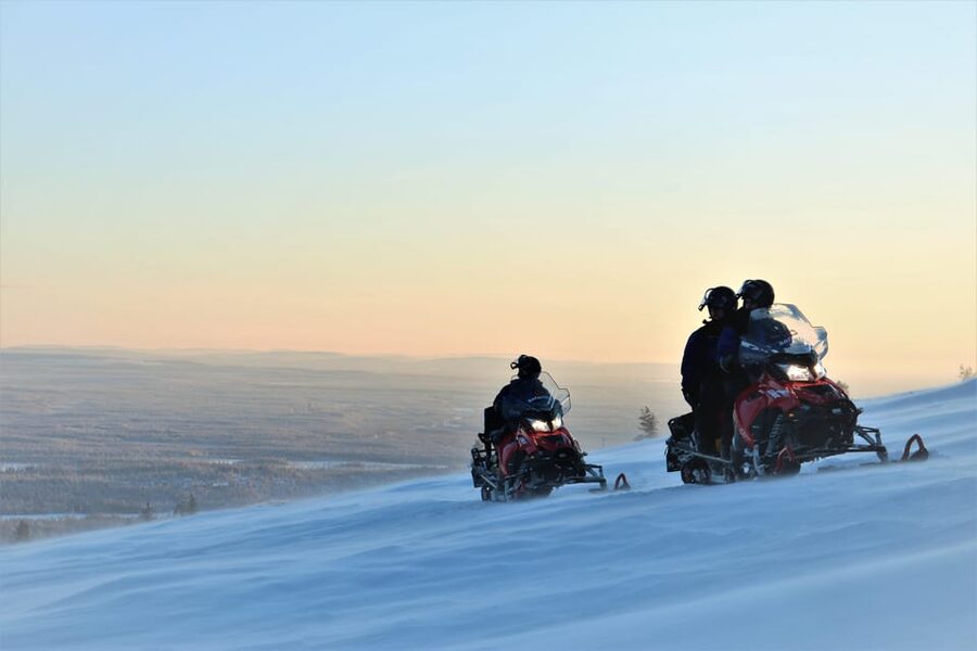King of Ylläs: Snowmobiling to the Hill - Key things to know before you go