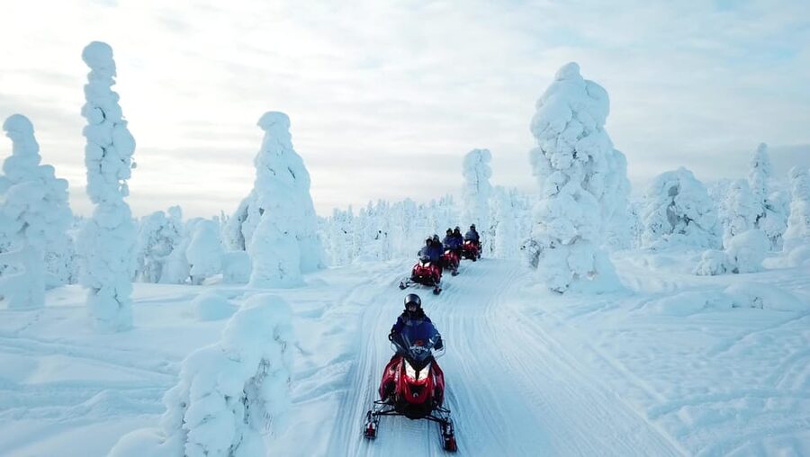 King of Ylläs: Snowmobiling to the Hill - Why the King of Ylläs hill ride feels different from a basic safari