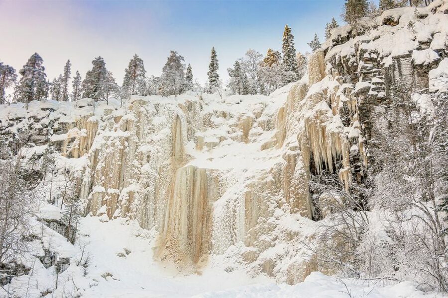 Lapland: The Frozen Waterfalls of Korouoma Tour - The Mid-Hike Campfire Lunch: Warm Food, Lappish Flavors, and a Break That Matters