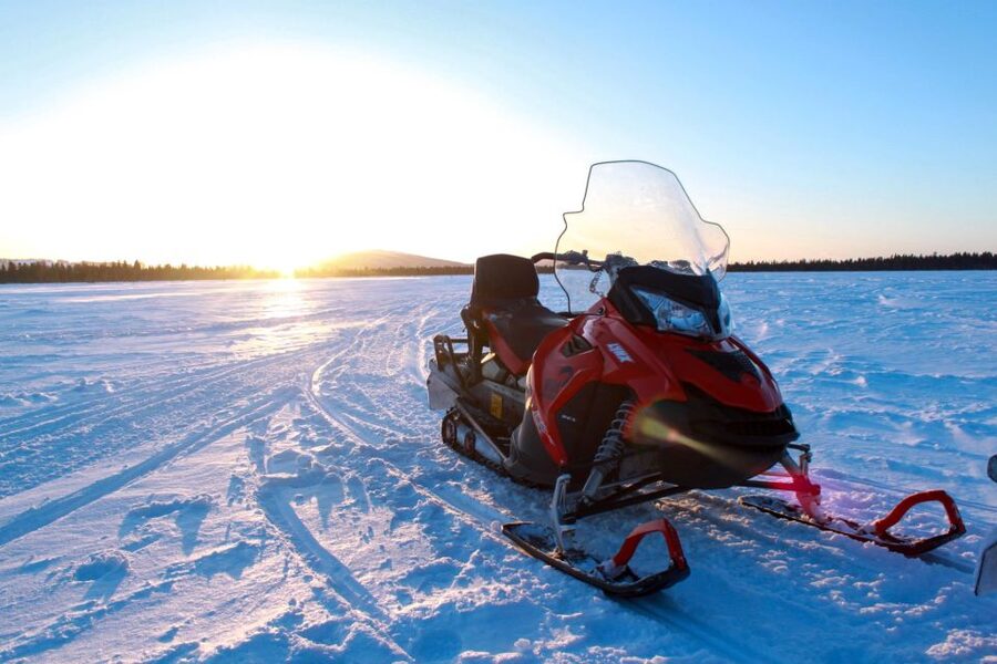 Levi: 3 Hour Snowmobile Safari Around Levi with Coffee Break - The 1.5-Hour Trail Leg Through Forest and Open Swamps