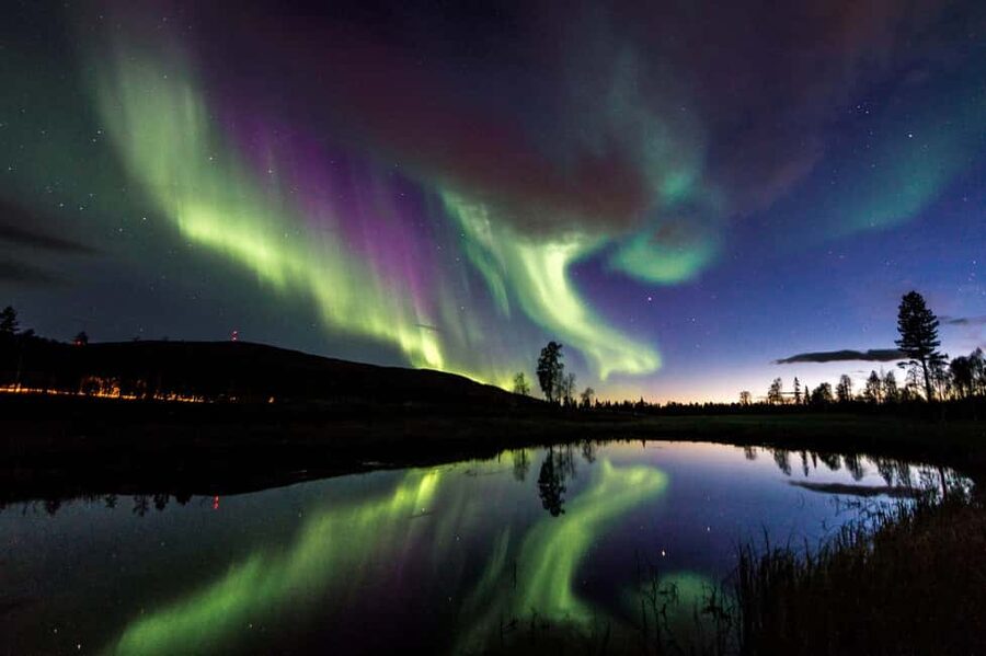 LEVI Adults Only Northern Lights Hunt with Snowshoeing - Snowshoeing Through Lapland: Challenge, Comfort, and Safety Basics